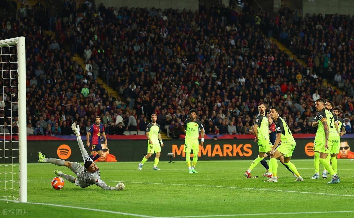 包含埃尔切逆转战胜马略卡,喜迎胜利的词条 包含埃尔切逆转战胜马略卡,喜迎胜利的词条