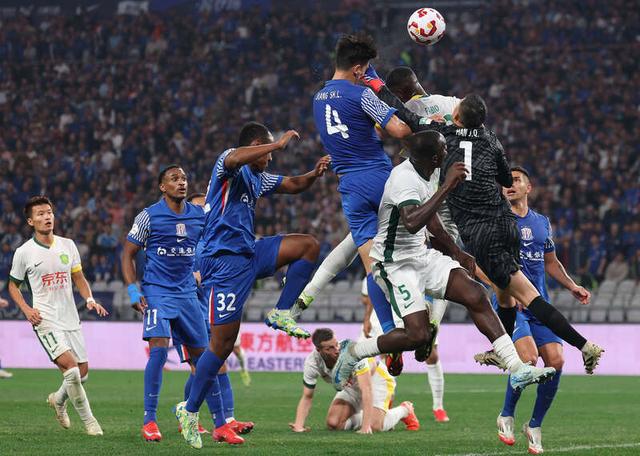 上海上港客场连胜！比战胜北京国安