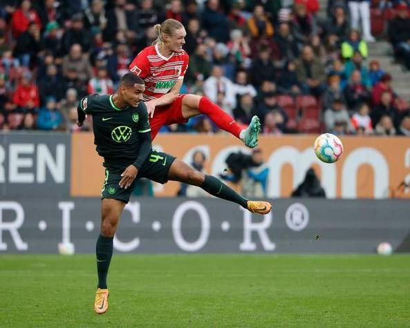 包含乌迪内斯主场击败对手，士气高涨向前迈进的词条