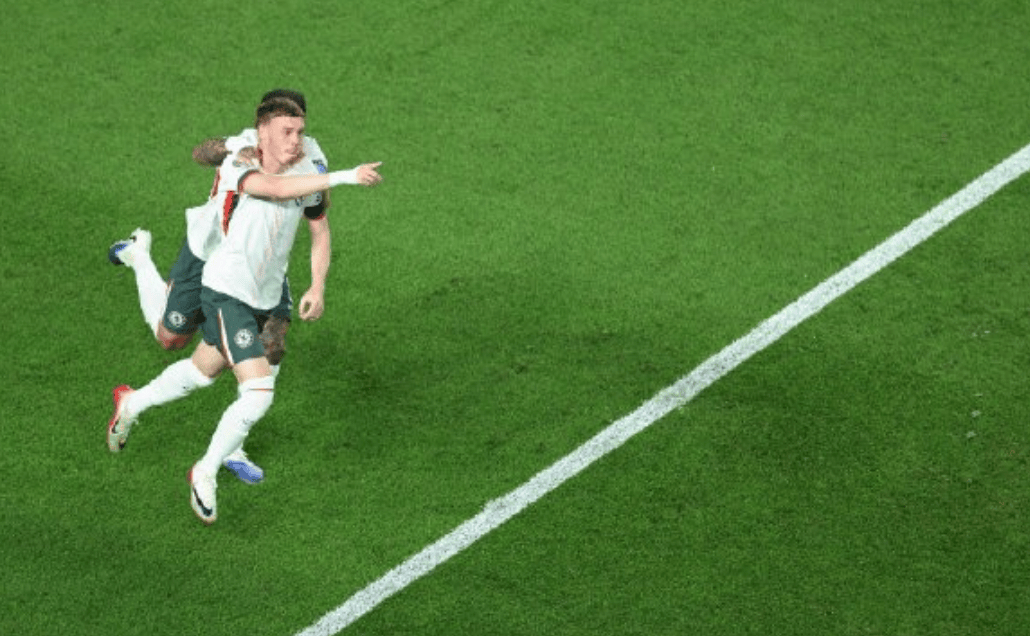 切尔西门将关键扑救,助球队取得关键胜利的简单介绍 切尔西门将关键扑救,助球队取得关键胜利的简单介绍