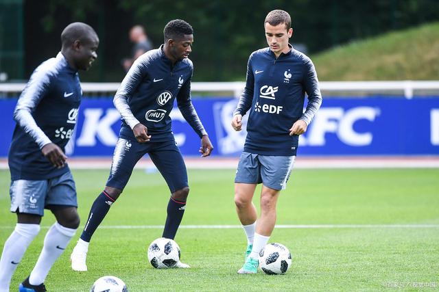 法国足球队士气高昂备战欧洲杯的简单介绍