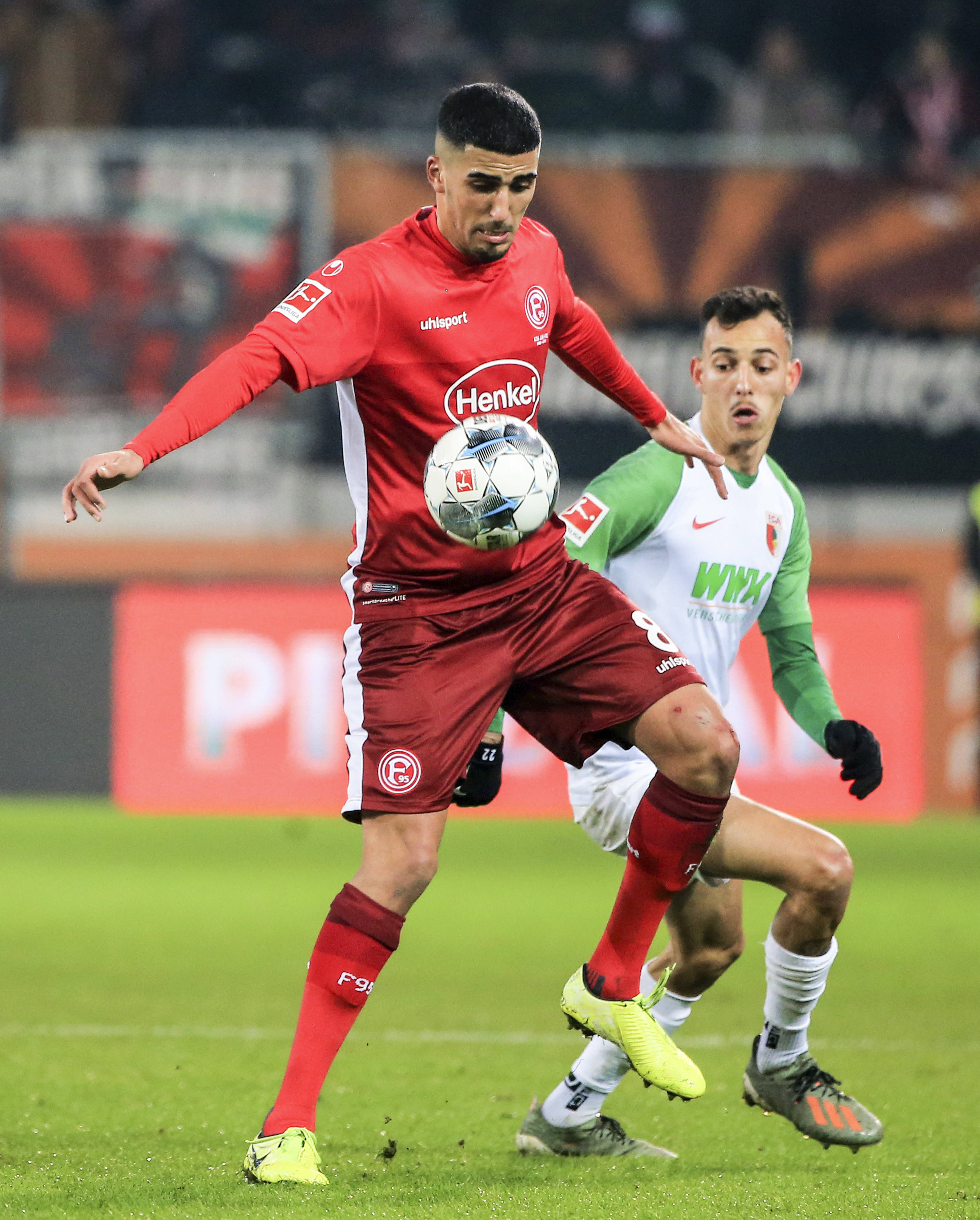 杜塞尔多夫客场不敌弗赖堡,积分榜位置下滑 杜塞尔多夫客场不敌弗赖堡,积分榜位置下滑