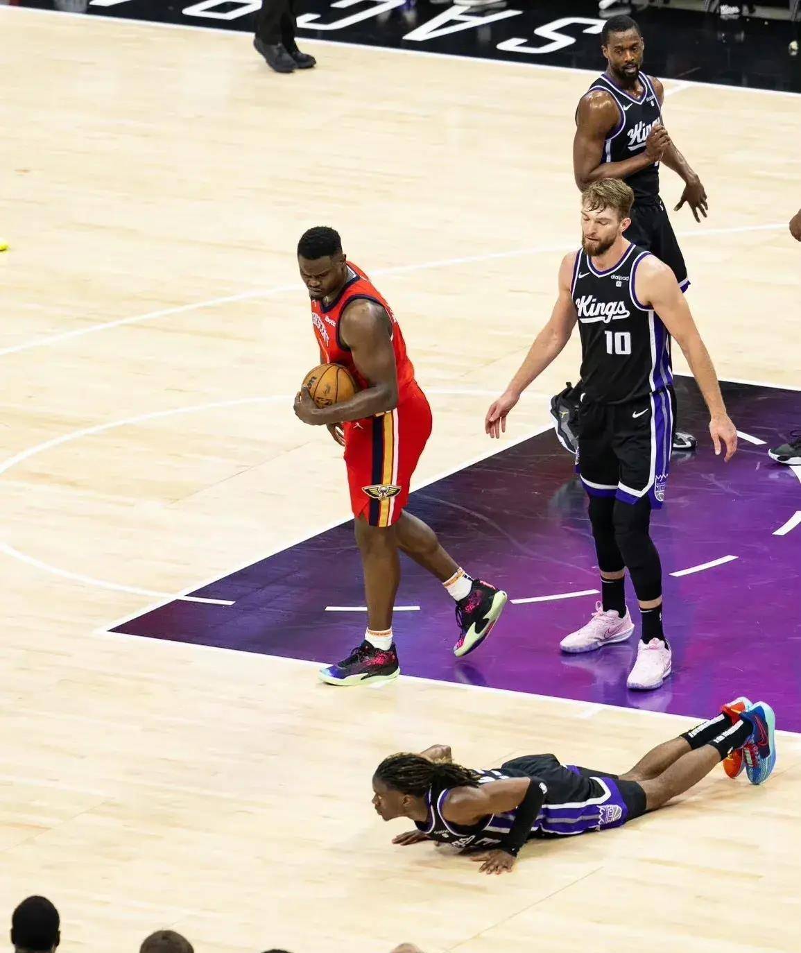 包含爵士力克快船,鹈鹕遭逆转失败的词条 包含爵士力克快船,鹈鹕遭逆转失败的词条