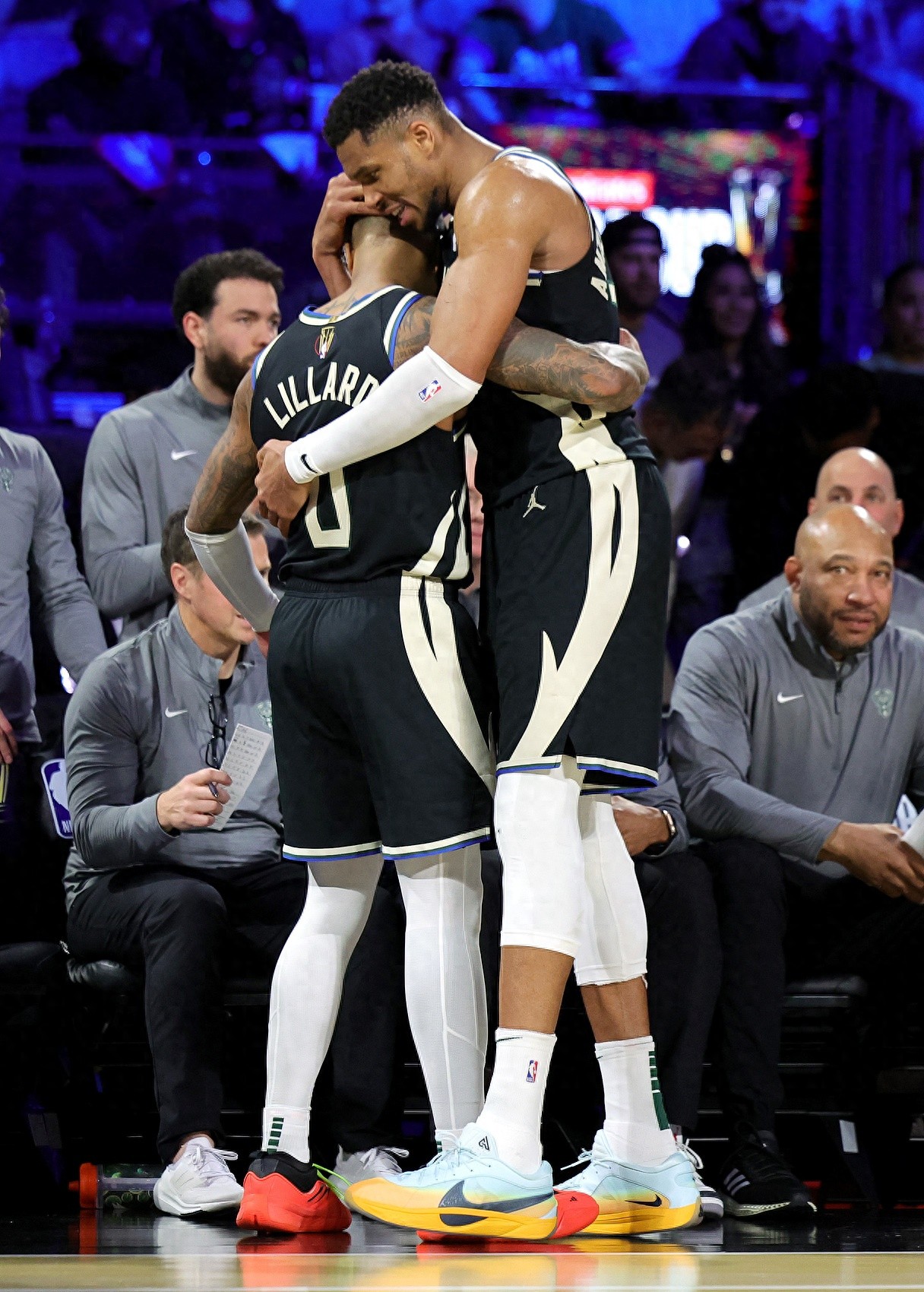 雄鹿击败76人,取得战连胜 雄鹿击败76人,取得战连胜