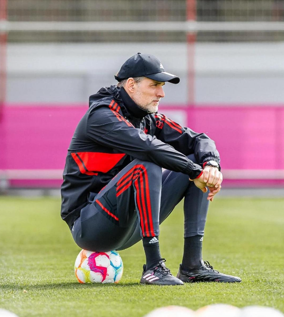 AC米兰主帅遭批评,球迷呼吁换帅 AC米兰主帅遭批评,球迷呼吁换帅