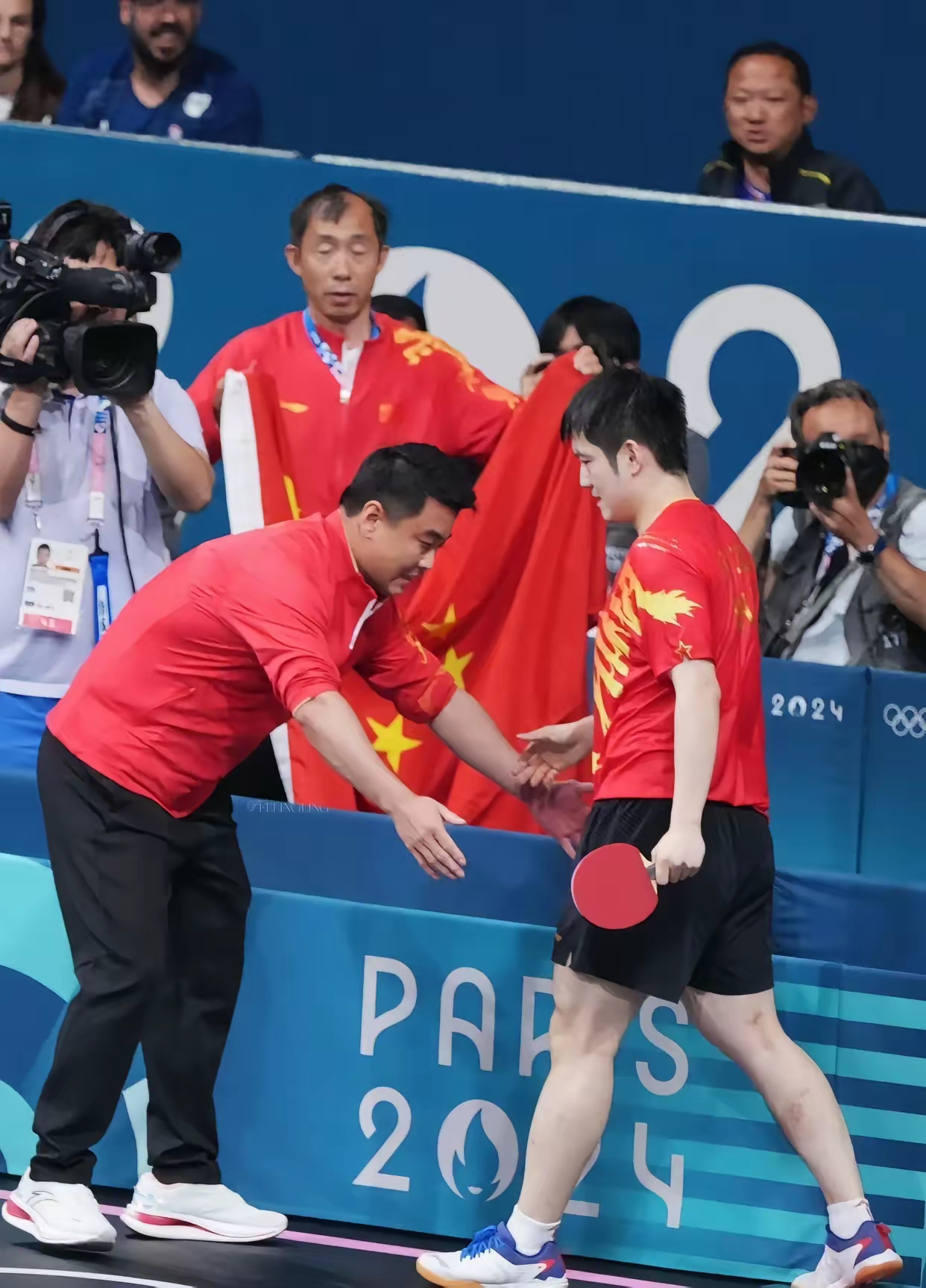 韩国队逆转日本队,王皓点燃赛场 韩国队逆转日本队,王皓点燃赛场