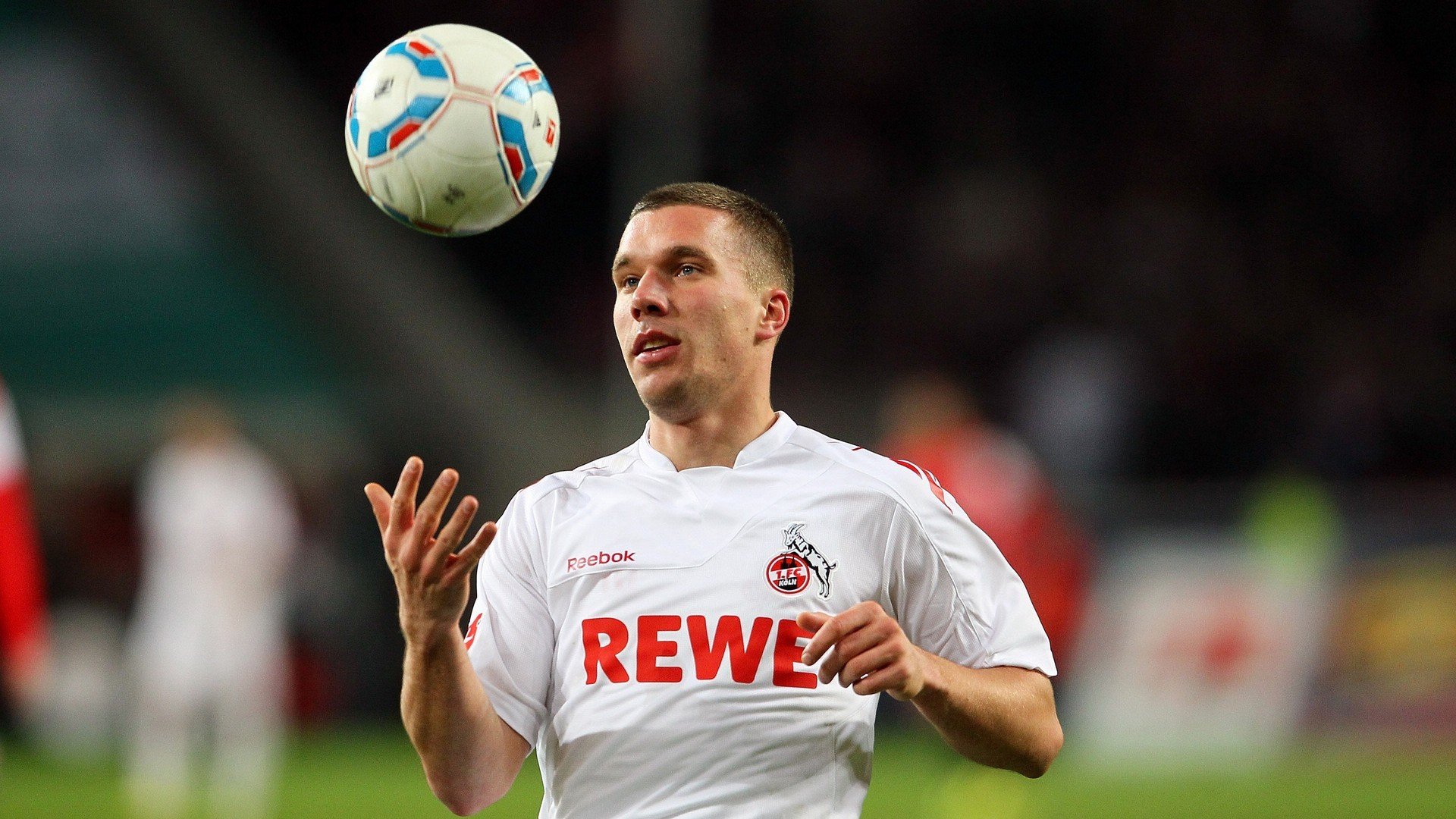 足球之夜的激情与荣耀，法国险胜波兰，基米希刷新纪录